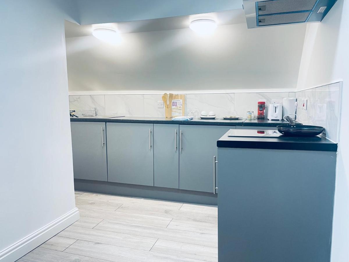 1 Bed Apartment With 2 Beds 1 Double Plus 1 Single เบอร์มิงแฮม ภายนอก รูปภาพ